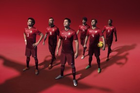 詹姆斯预测未来球员将更加多元全面，詹姆斯预言